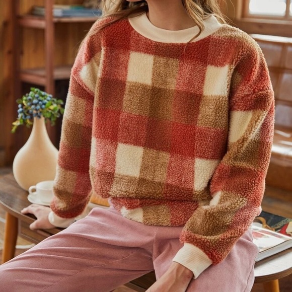Plaid Oversized Teddy Sweatshirt - Picture 1 of 6